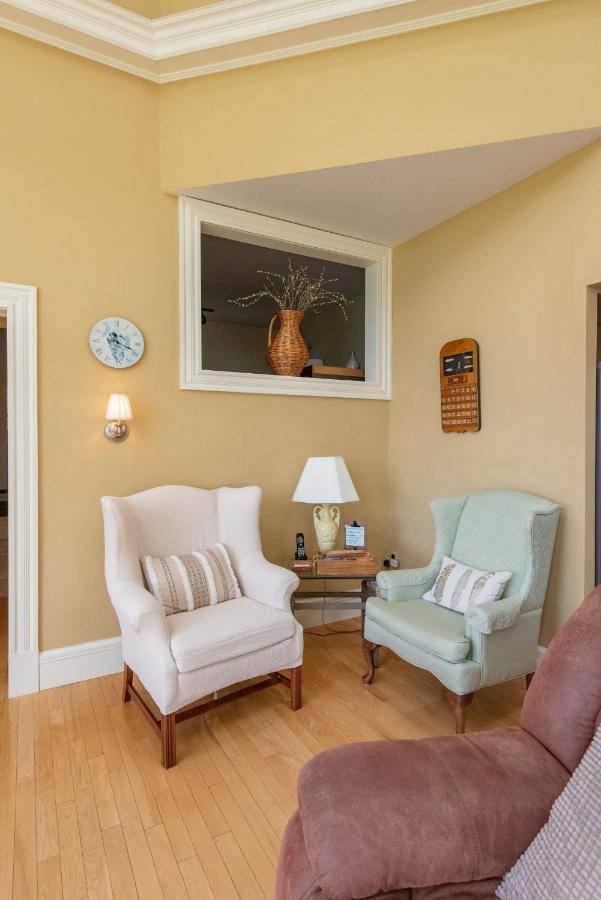 Chez Nous Bed & Breakfast Cornwall Ngoại thất bức ảnh
