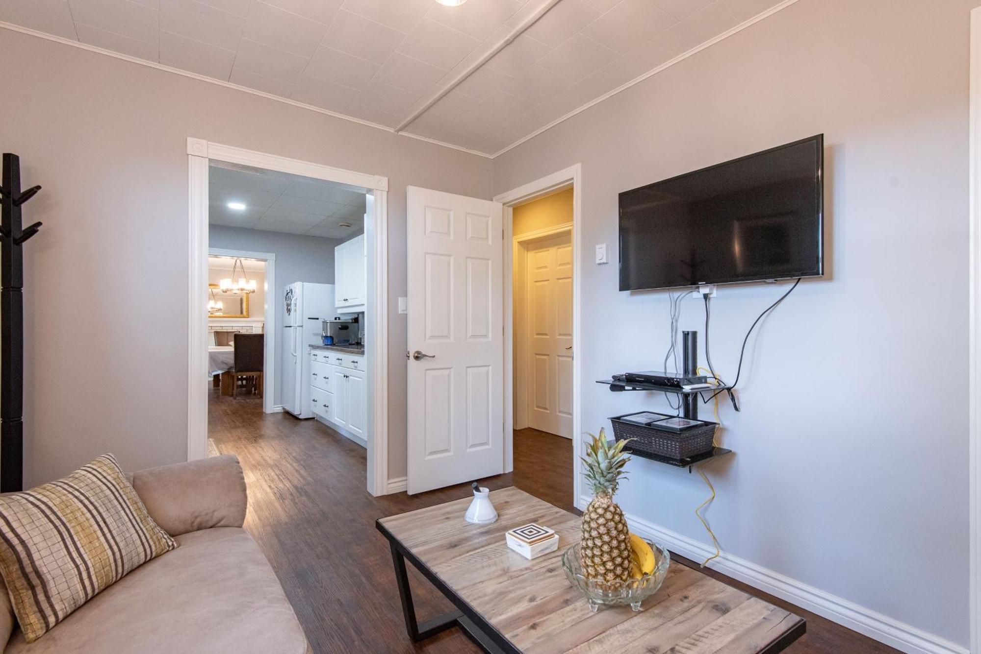 Chez Nous Bed & Breakfast Cornwall Ngoại thất bức ảnh